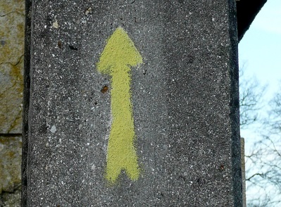 Flèche jaune