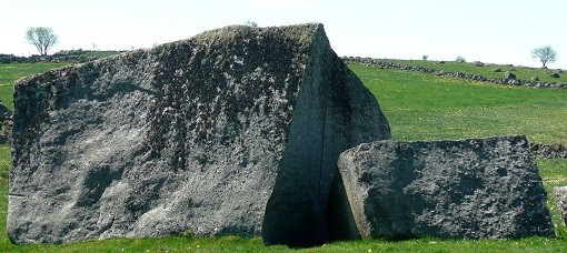 Blocs de pierre avant Rieutort-d'Aubrac