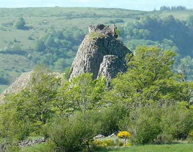 Ruine sur un Puy