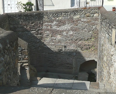 La fontaine de Navarrenx