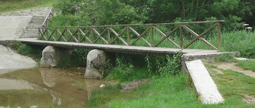La passerelle à la sortie de Burguete
