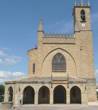 L'église San Juan-Bautista à Obanos
