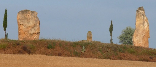 Mégalithes à l'entrée de Cirauqui