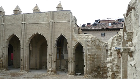 L'église San Pedro à Viana