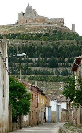 Castrojeriz et son château en ruine