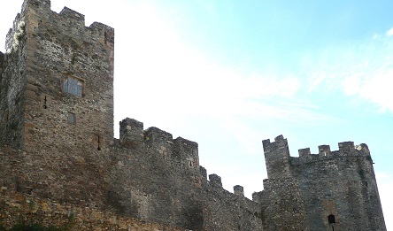 Petite partie du grand château des Templiers