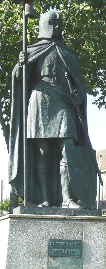 Le templier pèlerin à l'entrée de Santiago