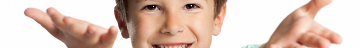 Enfant mains ouvertes